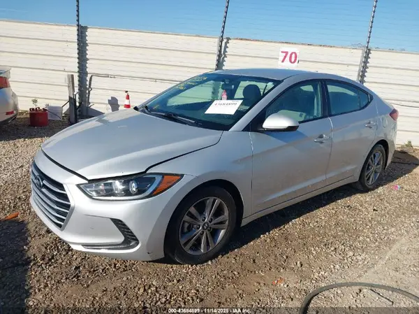 KMHD84LF9HU164106 2017 HYUNDAI ELANTRA - Image 2