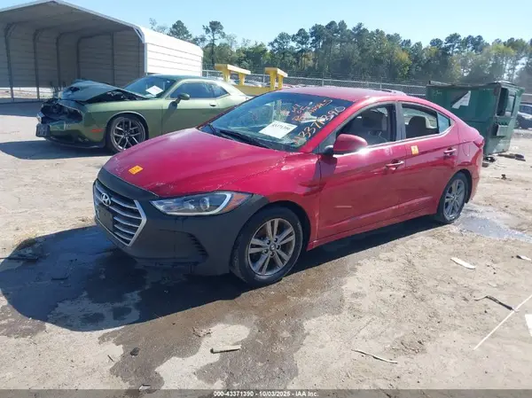 KMHD84LF9HU165028 2017 HYUNDAI ELANTRA - Image 2