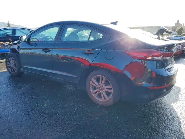 KMHD84LF9HU179995 2017 HYUNDAI ELANTRA - Image 2