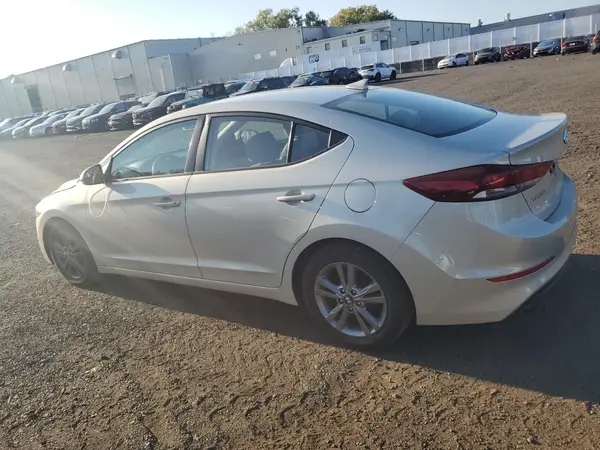 KMHD84LF9HU193654 2017 HYUNDAI ELANTRA - Image 2