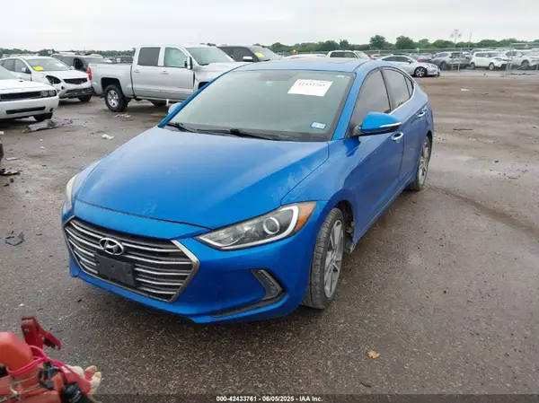 KMHD84LF9HU196537 2017 HYUNDAI ELANTRA - Image 2
