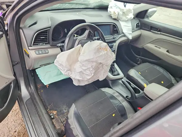 KMHD84LF9HU197378 2017 HYUNDAI ELANTRA - Image 8