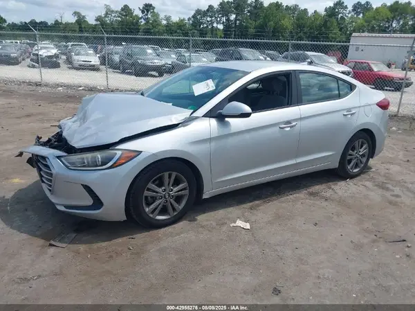 KMHD84LF9HU201249 2017 HYUNDAI ELANTRA - Image 2