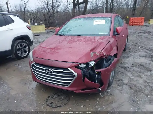 KMHD84LF9HU207469 2017 HYUNDAI ELANTRA - Image 2