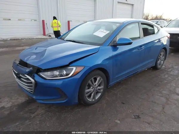 KMHD84LF9HU208993 2017 HYUNDAI ELANTRA - Image 2
