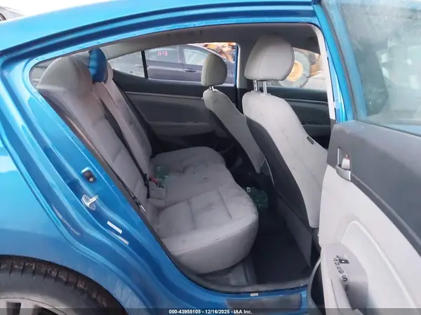 KMHD84LF9HU208993 2017 HYUNDAI ELANTRA - Image 8