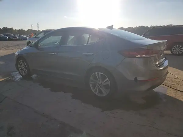 KMHD84LF9HU212235 2017 HYUNDAI ELANTRA - Image 2