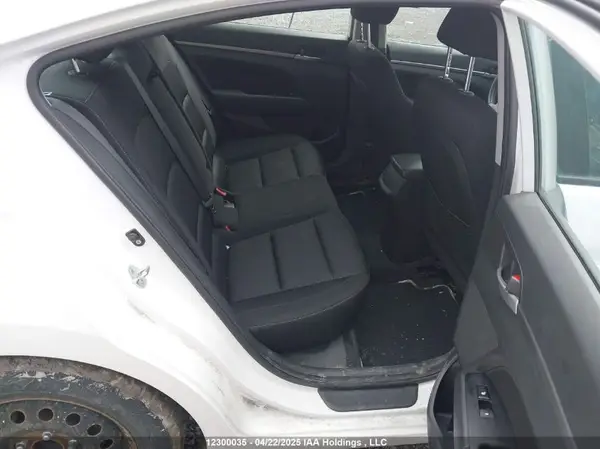 KMHD84LF9HU217709 2017 HYUNDAI ELANTRA - Image 8