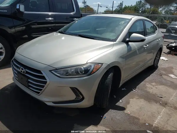 KMHD84LF9HU225163 2017 HYUNDAI ELANTRA - Image 2