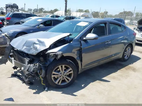 KMHD84LF9HU225664 2017 HYUNDAI ELANTRA - Image 2