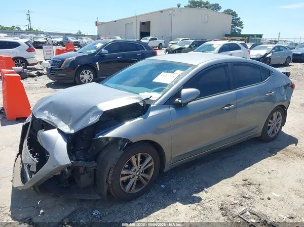 KMHD84LF9HU229195 2017 HYUNDAI ELANTRA - Image 2