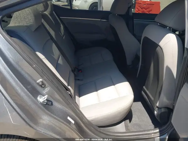 KMHD84LF9HU229195 2017 HYUNDAI ELANTRA - Image 8
