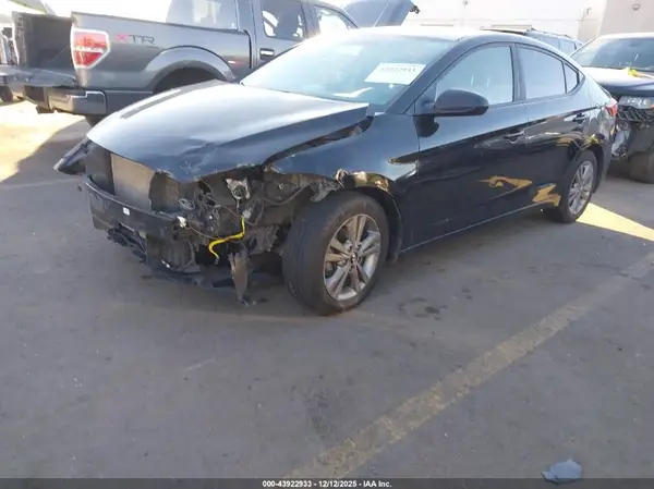 KMHD84LF9HU246966 2017 HYUNDAI ELANTRA - Image 2