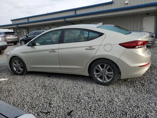 KMHD84LF9HU247244 2017 HYUNDAI ELANTRA - Image 2