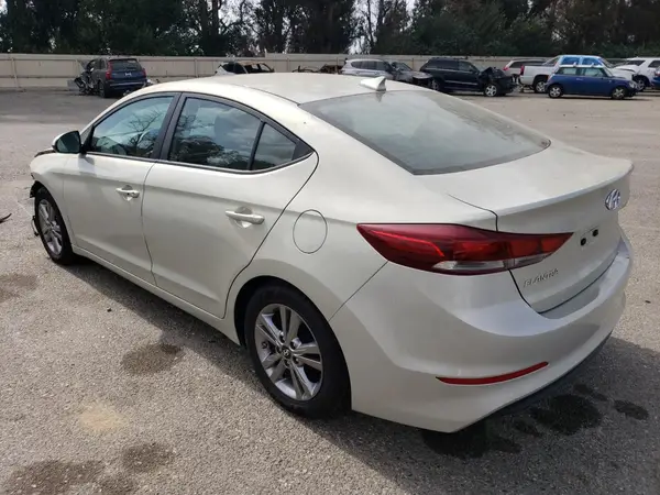KMHD84LF9HU247373 2017 HYUNDAI ELANTRA - Image 2