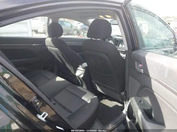 KMHD84LF9HU249916 2017 HYUNDAI ELANTRA - Image 8