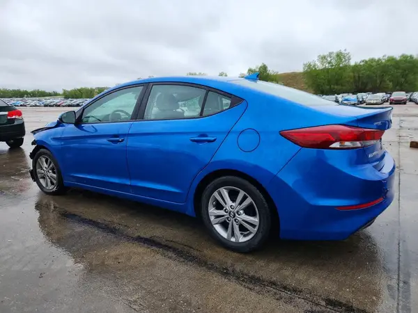 KMHD84LF9HU262553 2017 HYUNDAI ELANTRA - Image 2
