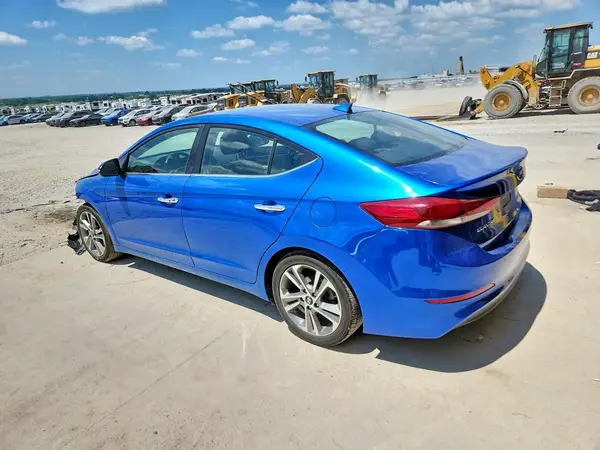 KMHD84LF9HU267137 2017 HYUNDAI ELANTRA - Image 2