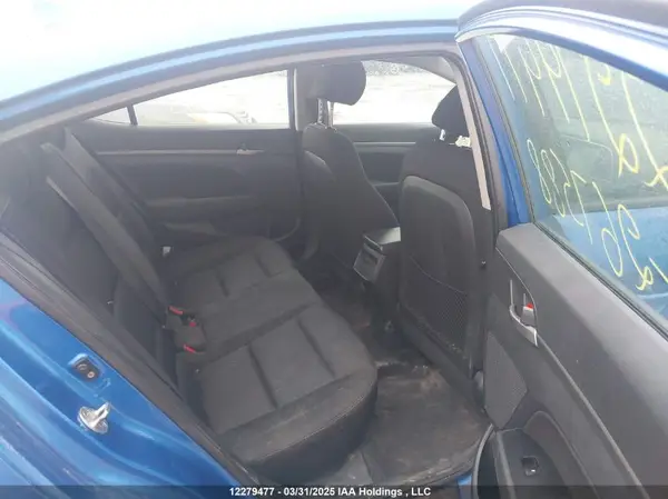 KMHD84LF9HU267588 2017 HYUNDAI ELANTRA - Image 8