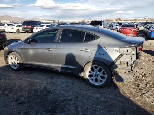 KMHD84LF9HU272855 2017 HYUNDAI ELANTRA - Image 2