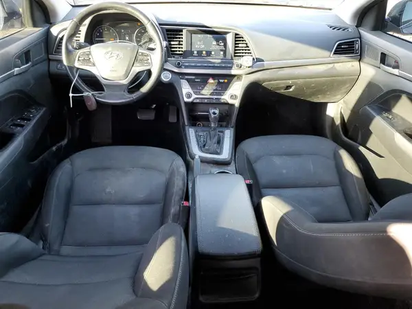 KMHD84LF9HU272855 2017 HYUNDAI ELANTRA - Image 8