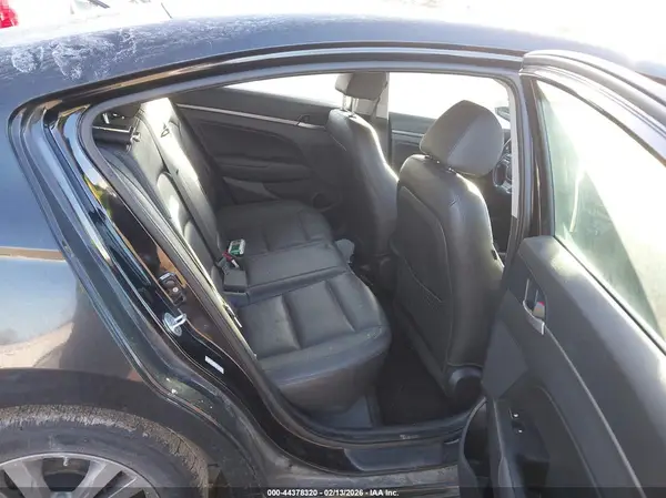 KMHD84LF9HU280163 2017 HYUNDAI ELANTRA - Image 8