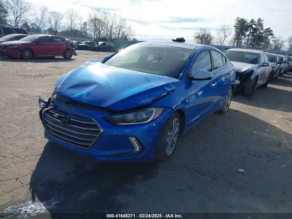 KMHD84LF9HU283211 2017 HYUNDAI ELANTRA - Image 2