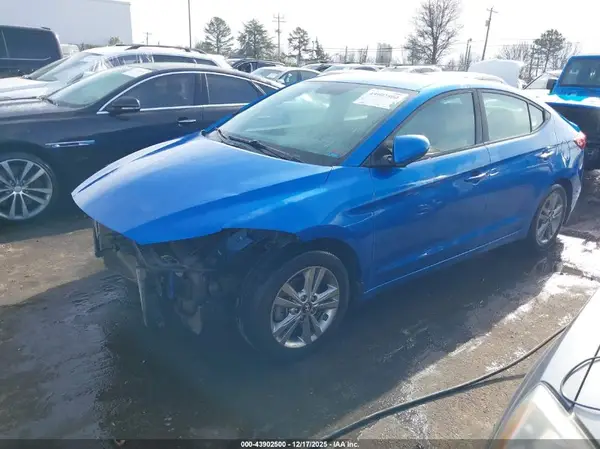 KMHD84LF9HU283371 2017 HYUNDAI ELANTRA - Image 2