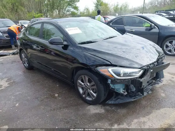 KMHD84LF9HU284584 2017 HYUNDAI ELANTRA - Image 1