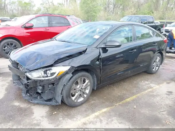 KMHD84LF9HU284584 2017 HYUNDAI ELANTRA - Image 2