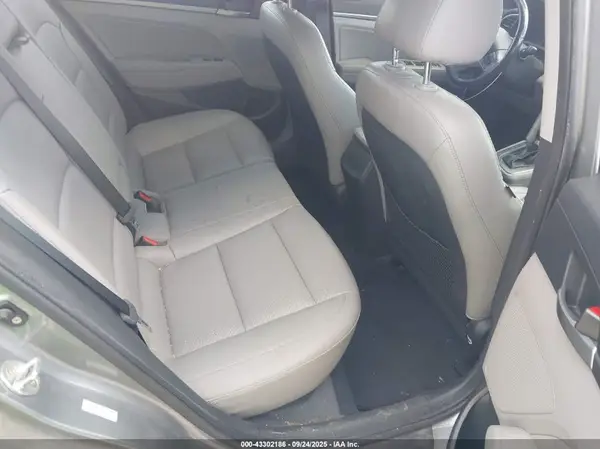 KMHD84LF9HU285475 2017 HYUNDAI ELANTRA - Image 8