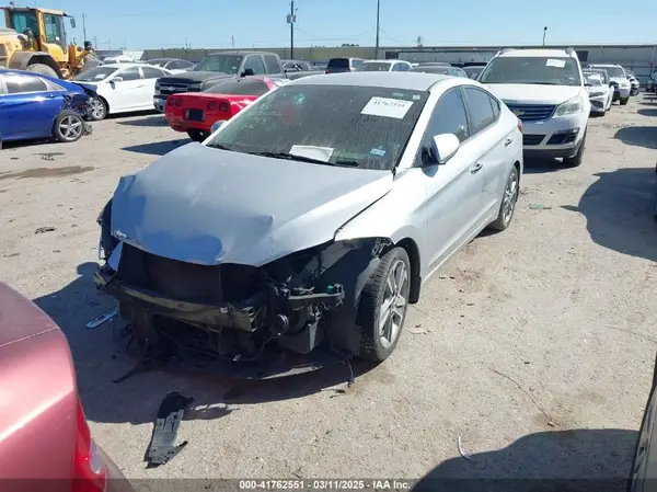 KMHD84LF9HU303456 2017 HYUNDAI ELANTRA - Image 2
