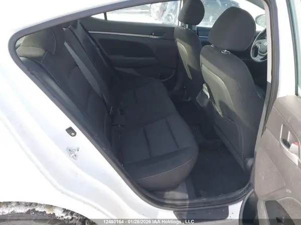 KMHD84LF9HU307667 2017 HYUNDAI ELANTRA - Image 8