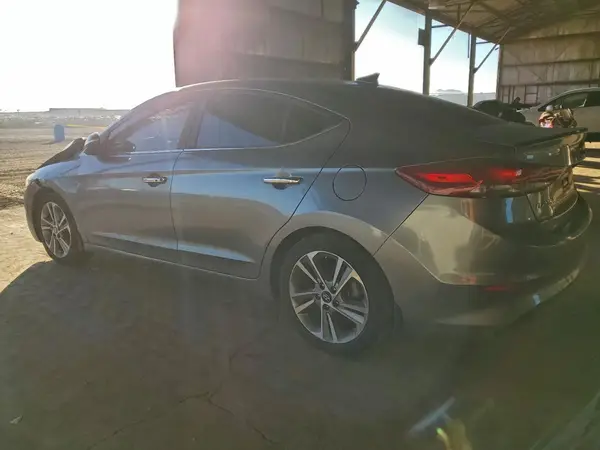 KMHD84LF9HU314926 2017 HYUNDAI ELANTRA - Image 2