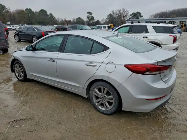 KMHD84LF9HU359994 2017 HYUNDAI ELANTRA - Image 2