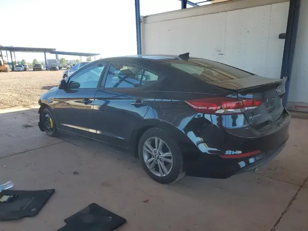 KMHD84LF9HU361163 2017 HYUNDAI ELANTRA - Image 2
