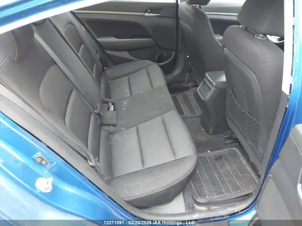 KMHD84LF9HU377606 2017 HYUNDAI ELANTRA - Image 8
