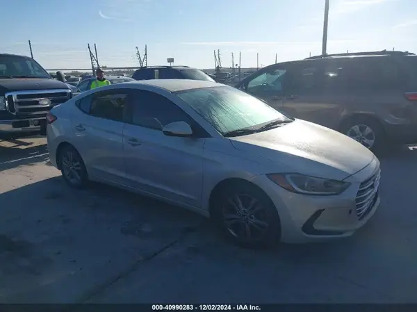 KMHD84LF9HU378299 2017 HYUNDAI ELANTRA - Image 1