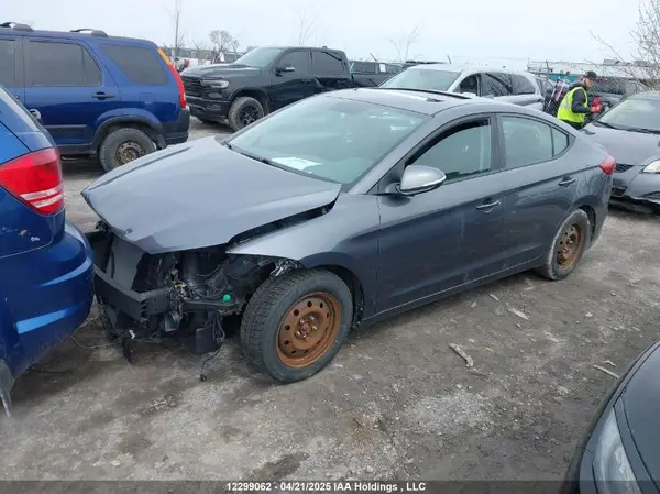 KMHD84LF9HU380294 2017 HYUNDAI ELANTRA - Image 2