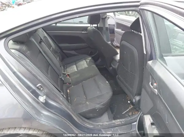 KMHD84LF9HU380294 2017 HYUNDAI ELANTRA - Image 8