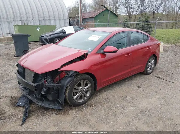 KMHD84LF9HU396253 2017 HYUNDAI ELANTRA - Image 2