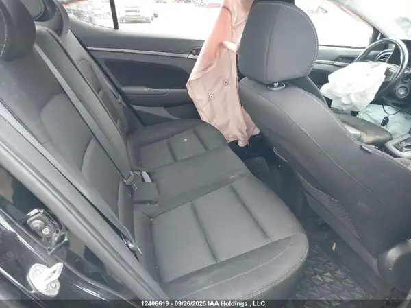 KMHD84LF9HU422074 2017 HYUNDAI ELANTRA - Image 8