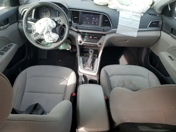 KMHD84LF9HU423922 2017 HYUNDAI ELANTRA - Image 8