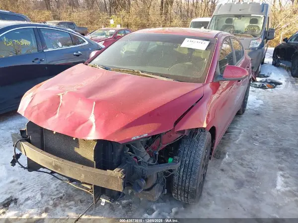 KMHD84LF9HU425380 2017 HYUNDAI ELANTRA - Image 2