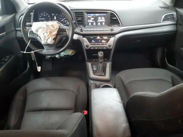 KMHD84LF9HU427131 2017 HYUNDAI ELANTRA - Image 8