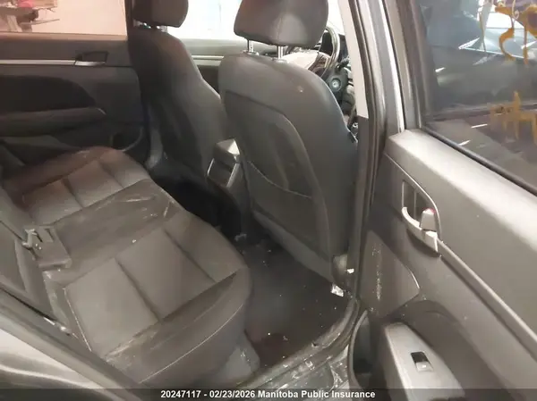 KMHD84LF9JU443951 2018 HYUNDAI ELANTRA - Image 8