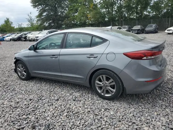 KMHD84LF9JU451905 2018 HYUNDAI ELANTRA - Image 2