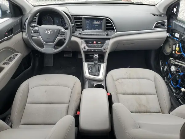 KMHD84LF9JU451905 2018 HYUNDAI ELANTRA - Image 8