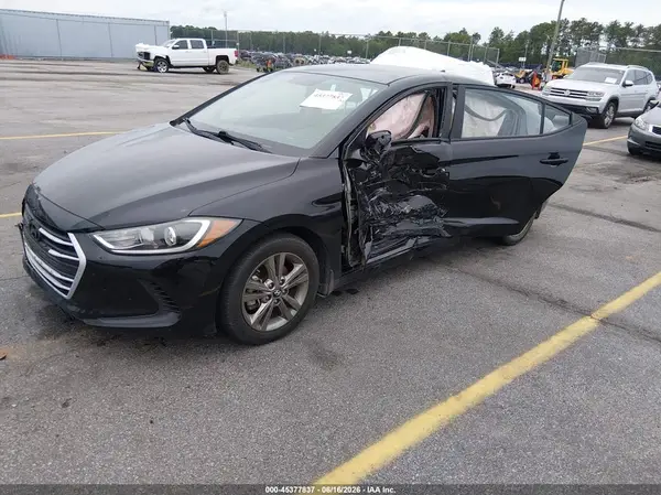 KMHD84LF9JU452438 2018 HYUNDAI ELANTRA - Image 2