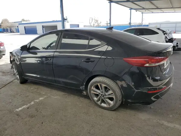KMHD84LF9JU452553 2018 HYUNDAI ELANTRA - Image 2